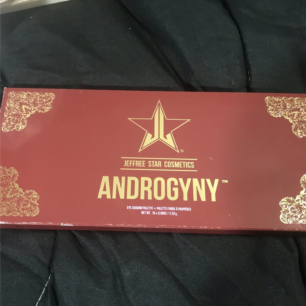 Androgyny palette by Jeffree Star